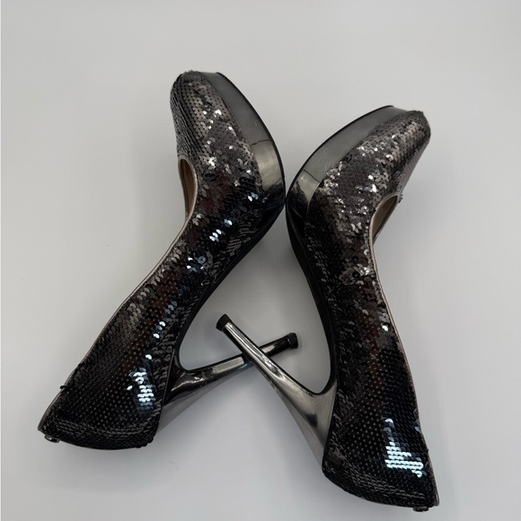 Michael Kors Sequin Pewter Platform Stiletto Sparkle Evening Pumps Heels SZ 8.5 - Picture 10 of 15